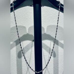 Vintage Silver-toned Snail Chainlink Necklace